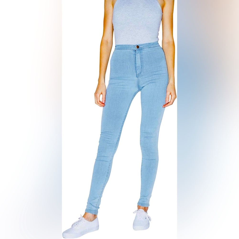 👖BRAND NEW American Apparel - The Easy Jean - Light Wash - Medium 👖